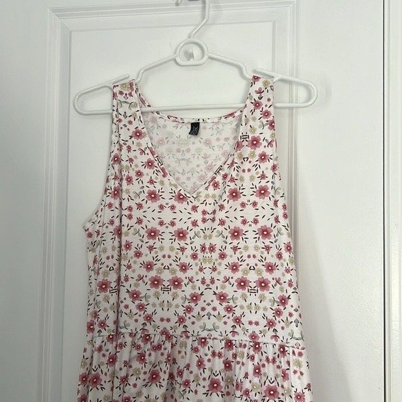Women's Summer Casual Dress Sweet & Cute V-Neck - Picture 4 of 6